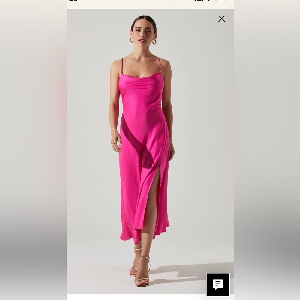BEAUTIFUL ICY PINK DRESS BY ASTR THE LABEL. Size small. Hardly worn